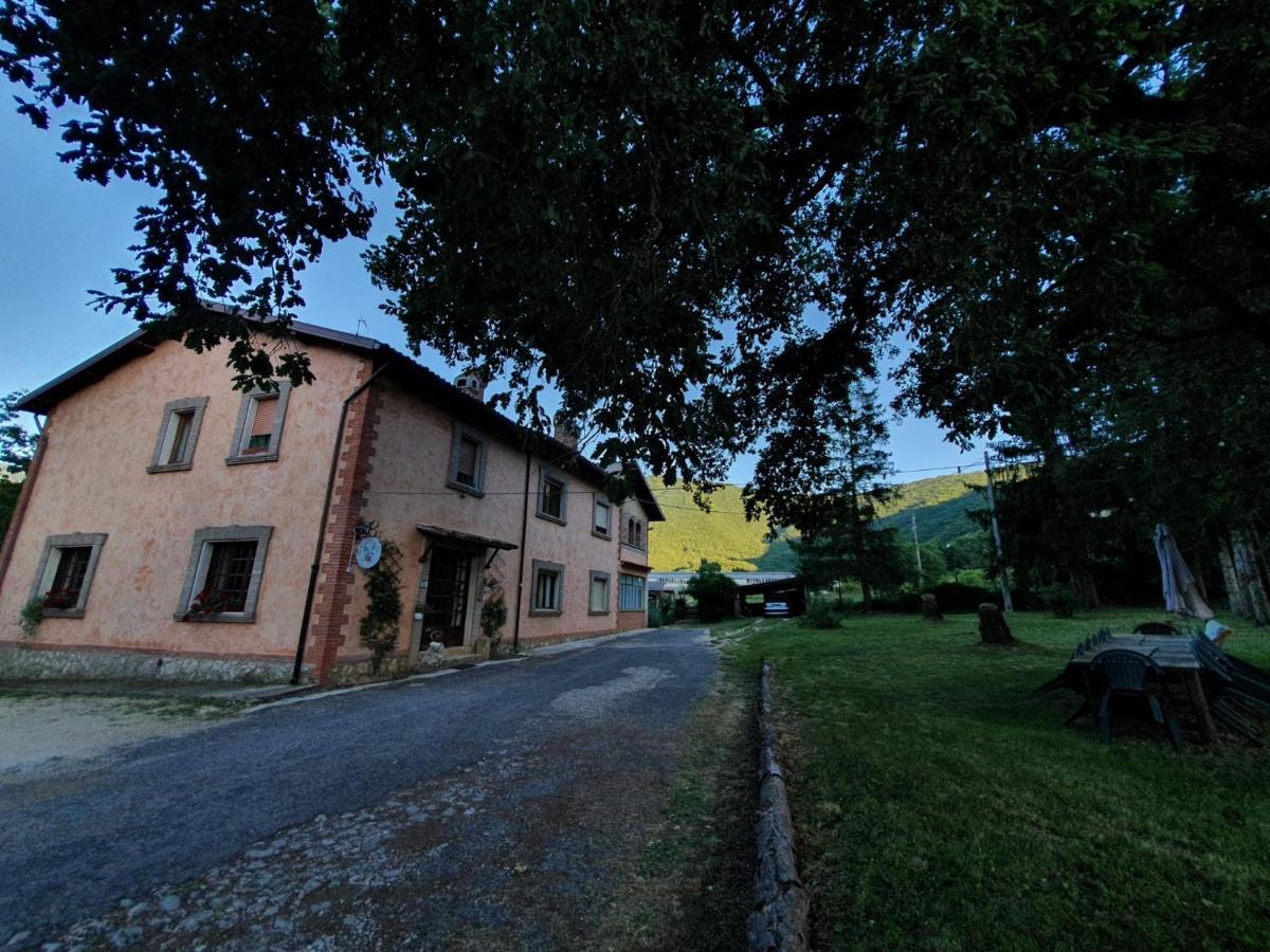 B&B Calecatine Rocca di Botte Екстер'єр фото